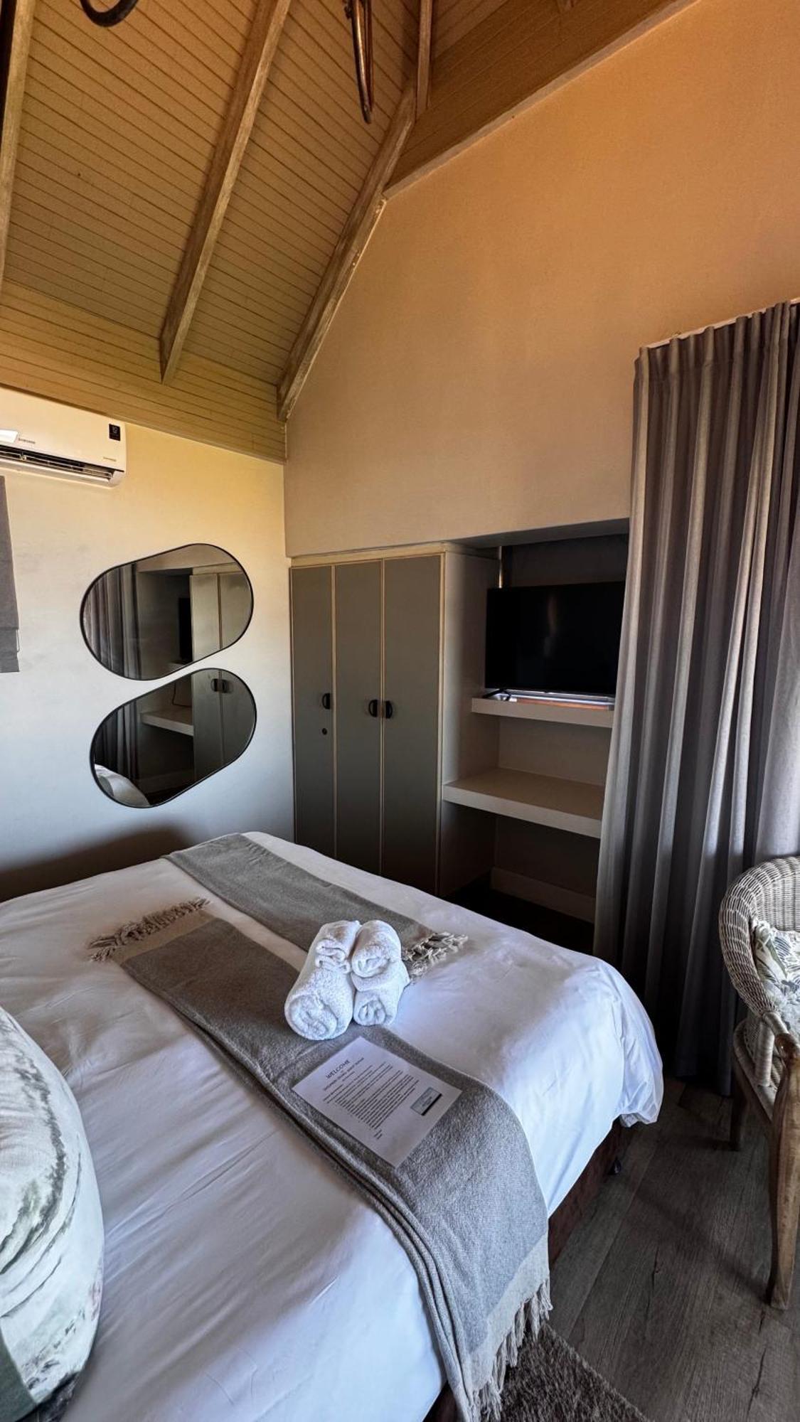 Dolphin Dunes Guesthouse Уилдернесс Экстерьер фото