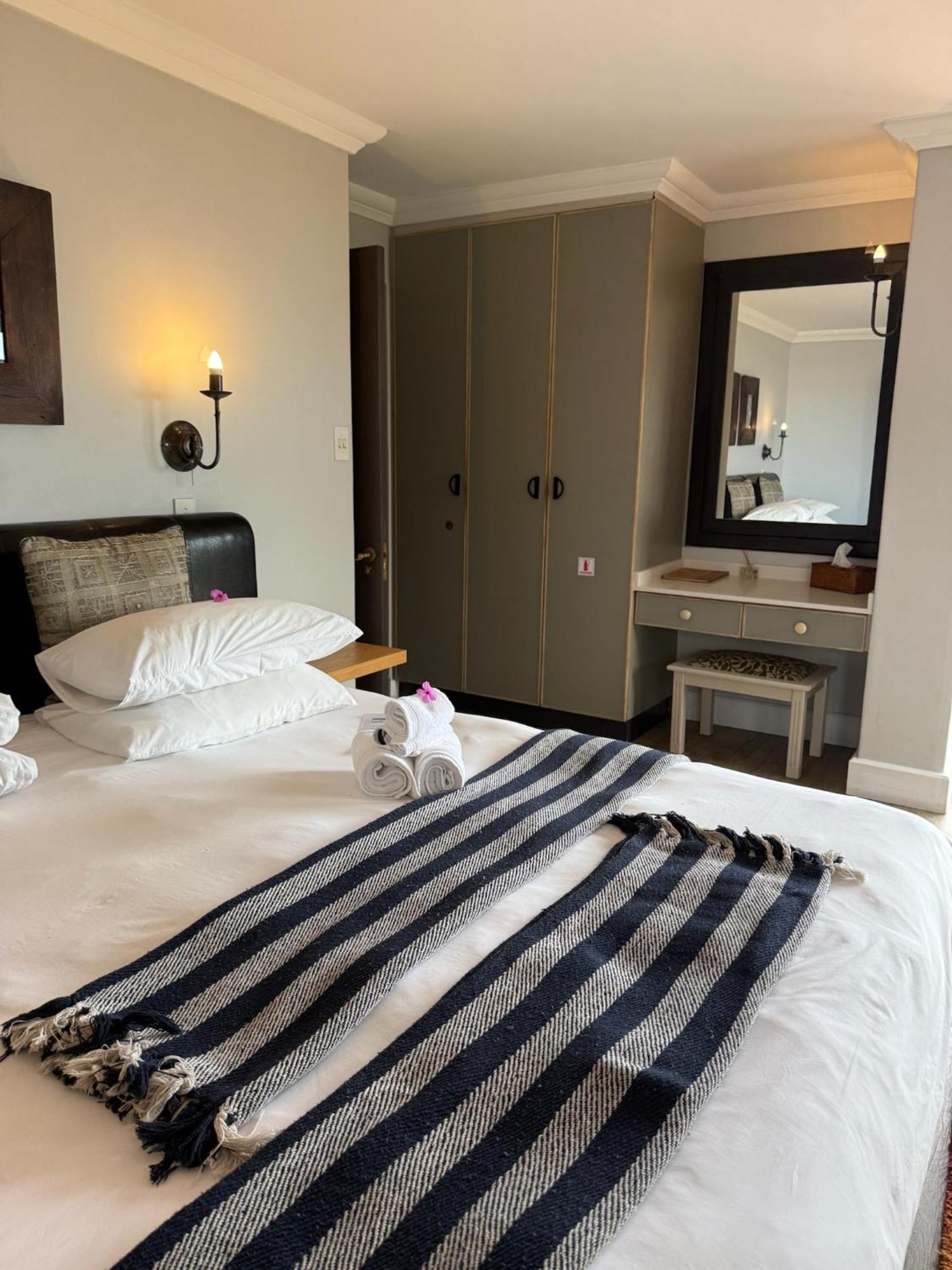 Dolphin Dunes Guesthouse Уилдернесс Экстерьер фото
